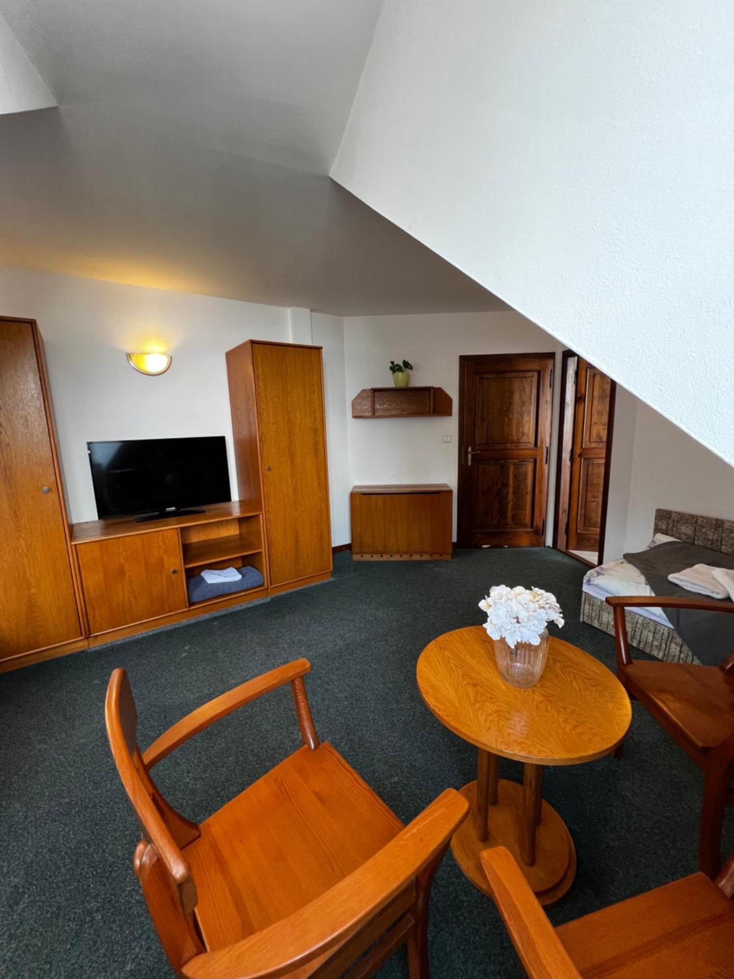 Apartmany Baroko Broumov Luaran gambar