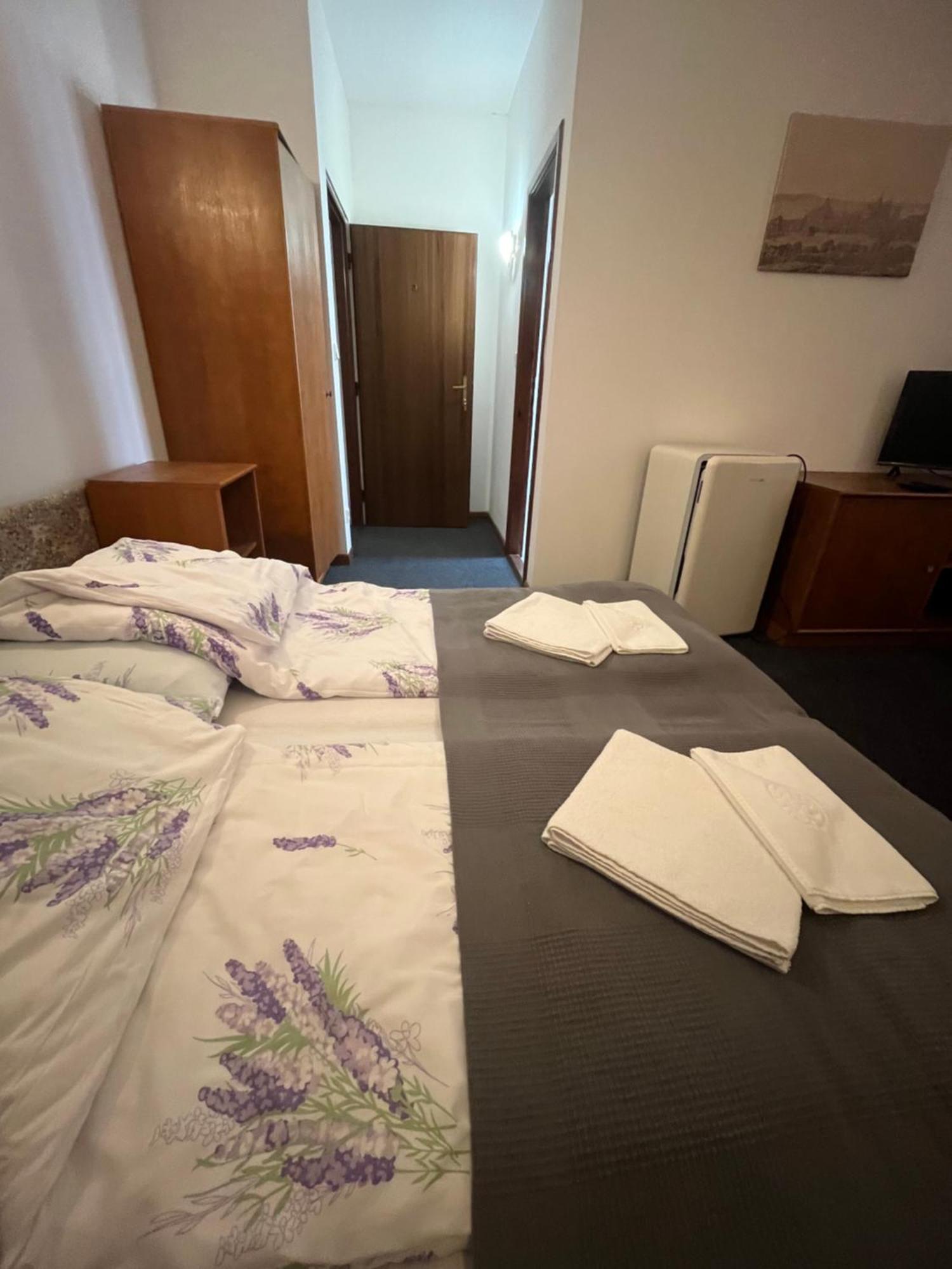 Apartmany Baroko Broumov Luaran gambar