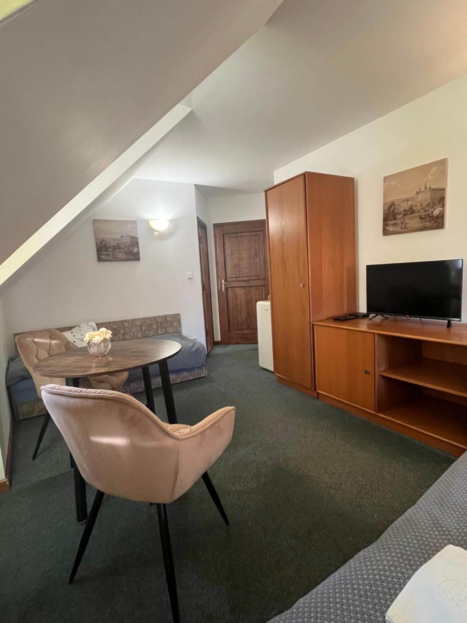 Apartmany Baroko Broumov Luaran gambar